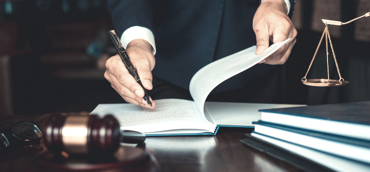 Litigation and Arbitration: Key Similarities and Differences | Vidhikarya